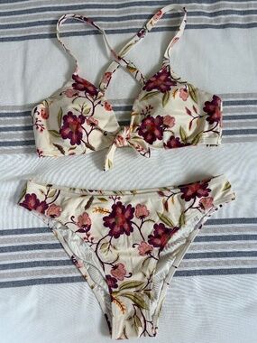 CUPSHE Women's Two Piece Bikini Set Floral Print